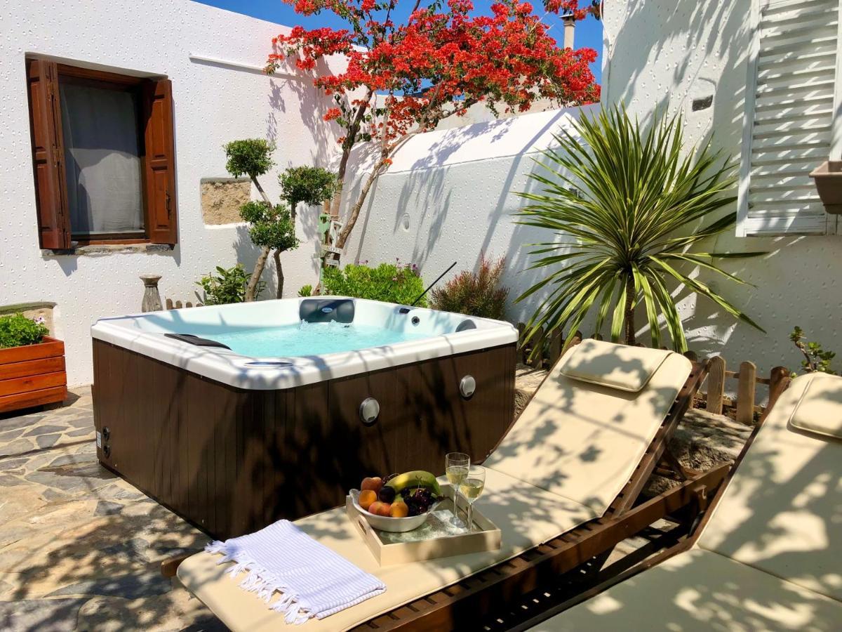 Avli Traditional Home With Private Jacuzzi Hersonissos  Exteriér fotografie